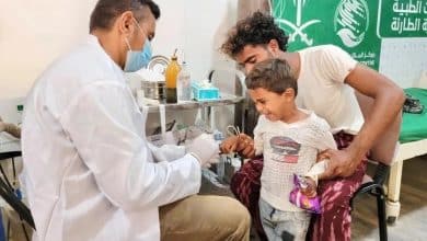 مركز الملك سلمان للإغاثة يقدم خدمات طبية في مختلف المجالات في محافظات اليمن